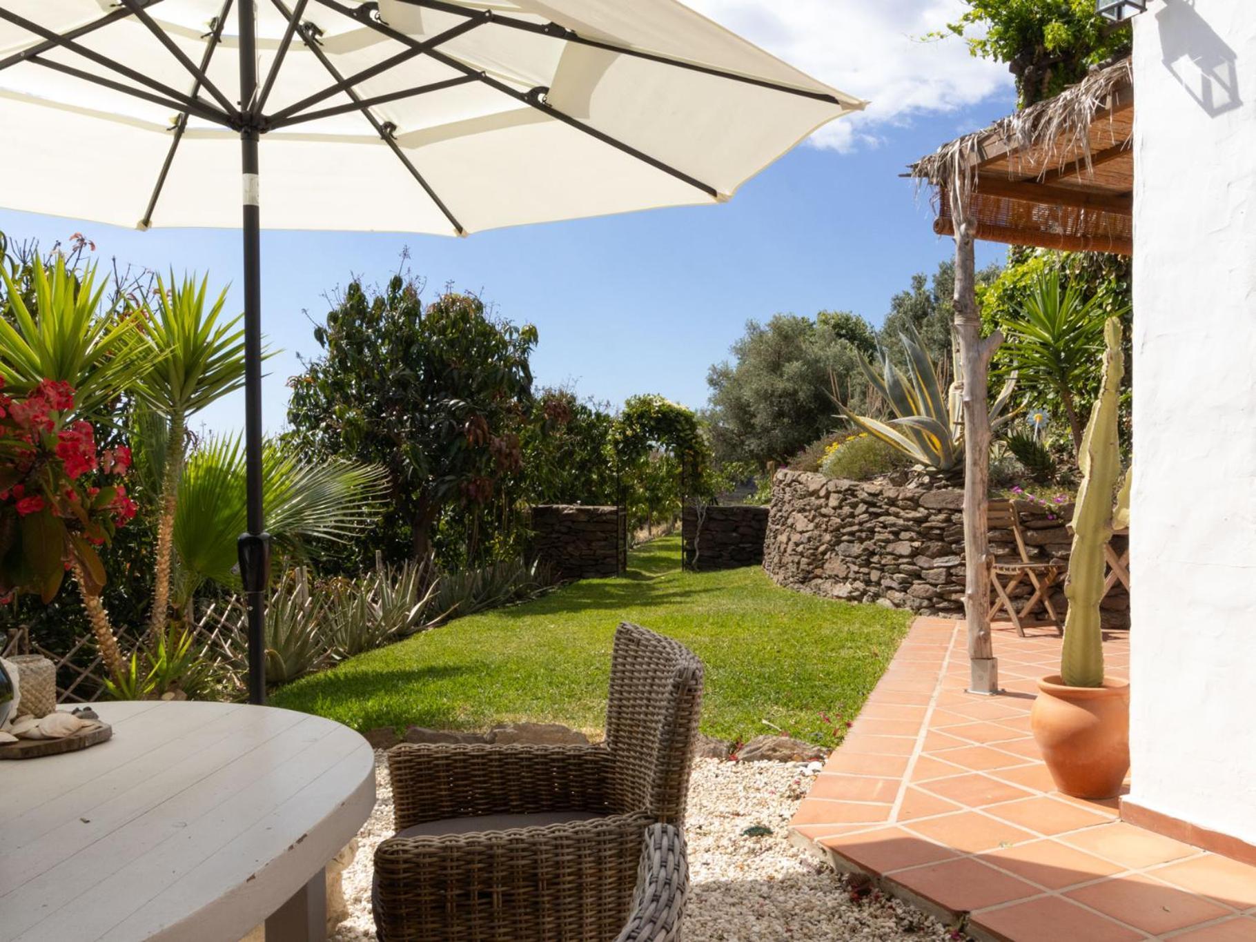 La Casa Del Burro Bed & Breakfast Нерха Екстериор снимка