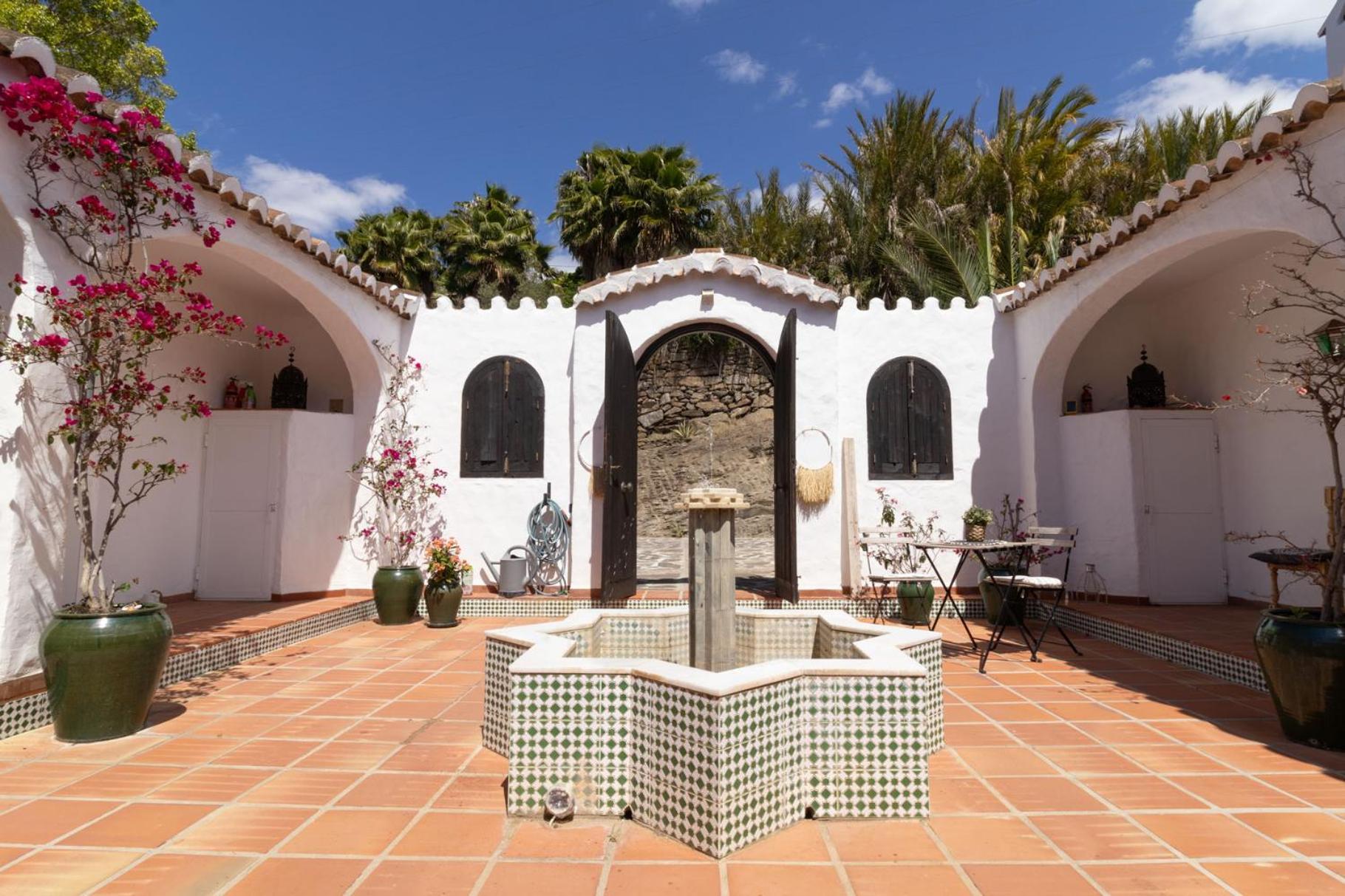 La Casa Del Burro Bed & Breakfast Нерха Екстериор снимка