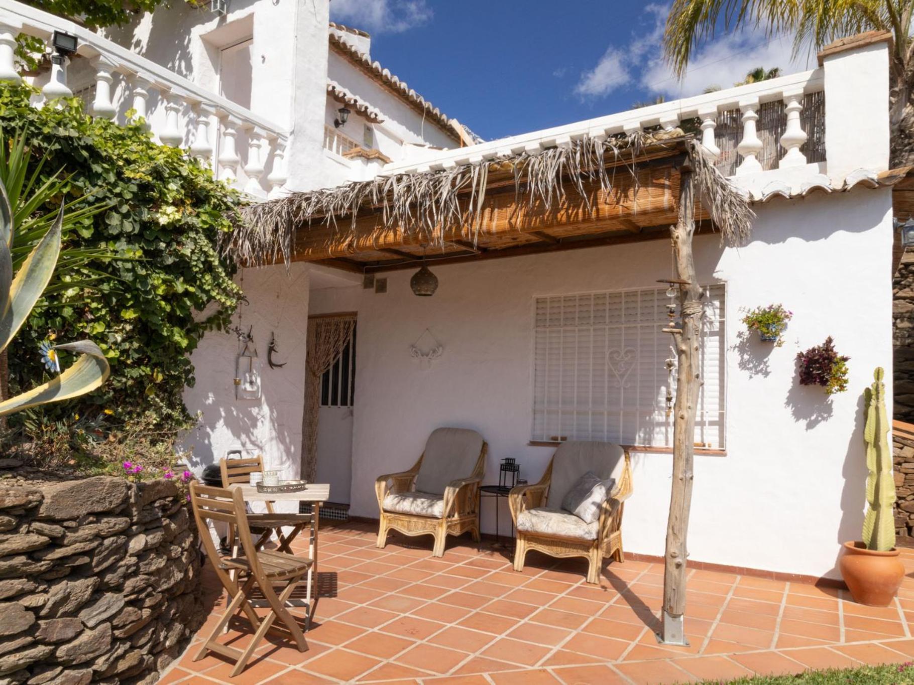 La Casa Del Burro Bed & Breakfast Нерха Екстериор снимка