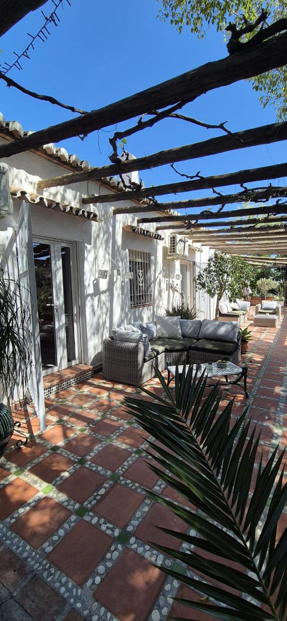 La Casa Del Burro Bed & Breakfast Нерха Екстериор снимка